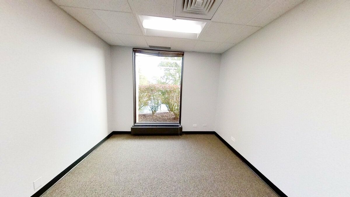 Oak Brook Office Suites: 1550 Spring Road, Oak Brook, IL 60523